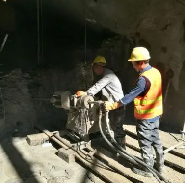 平遥水下抗分散灌浆料特点 水下不分散注浆料介绍